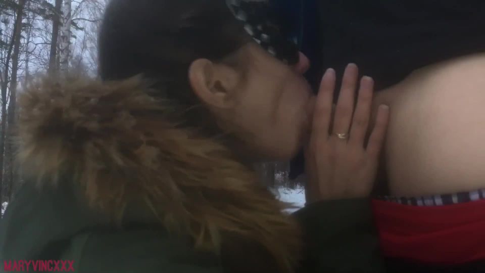clip 33 maryvincxxx – Blowjob and Swallow in the Winter Woods on hardcore porn hairy hardcore