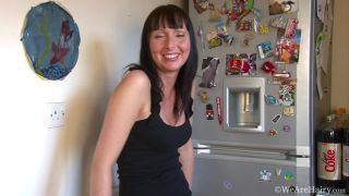 Hairy girl Tracey Lain answers a few questions