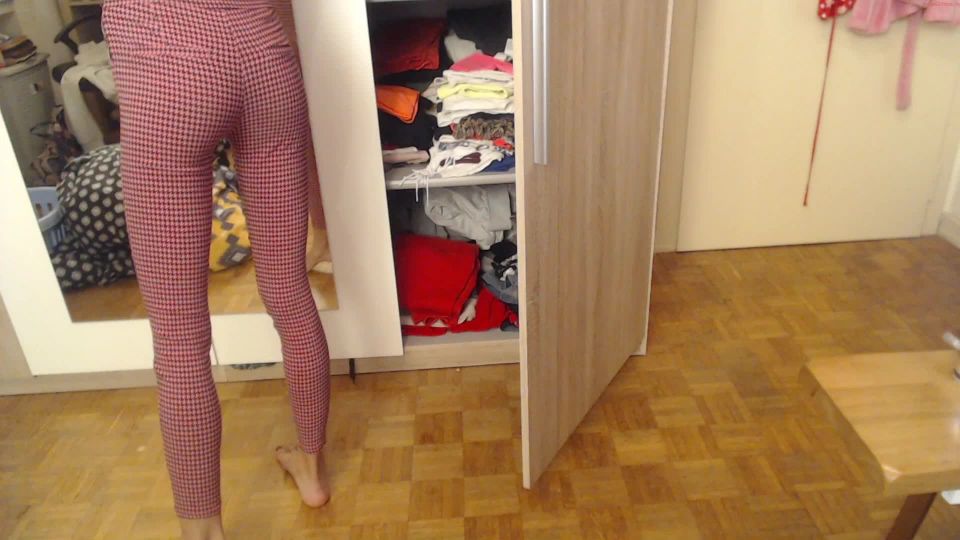 adult video 38 Skinny and busty blonde wait on her knees for the cumshot - webcam - blonde porn blondes have more fun