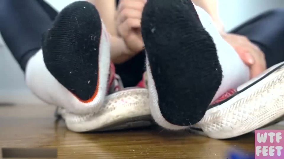 free online video 43 WTFfeet – Sweaty Gym Feet JOI, drool fetish on pov 