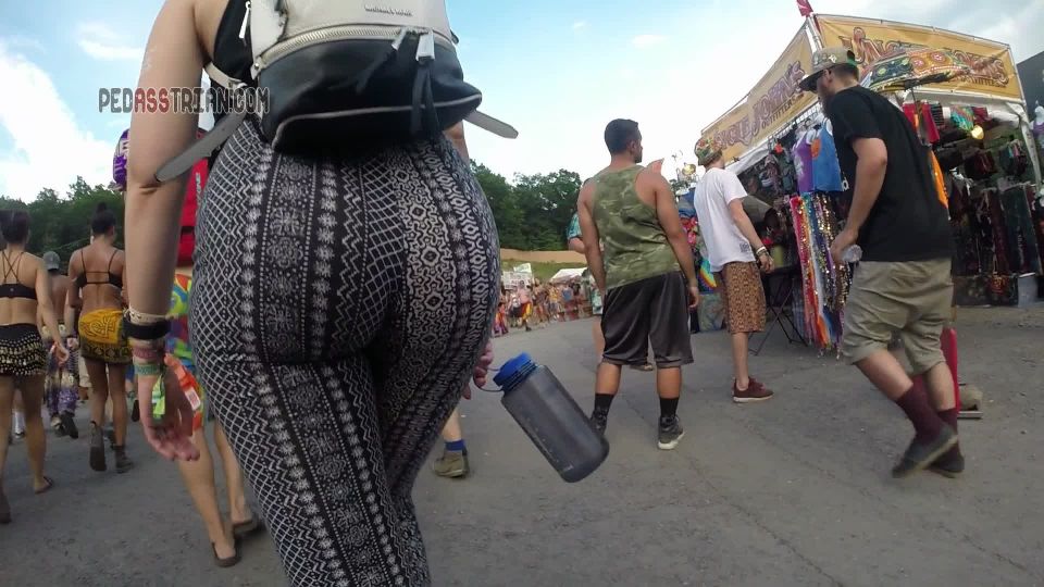 CandidCreeps 573 Cb Mega Ass Leggings 1