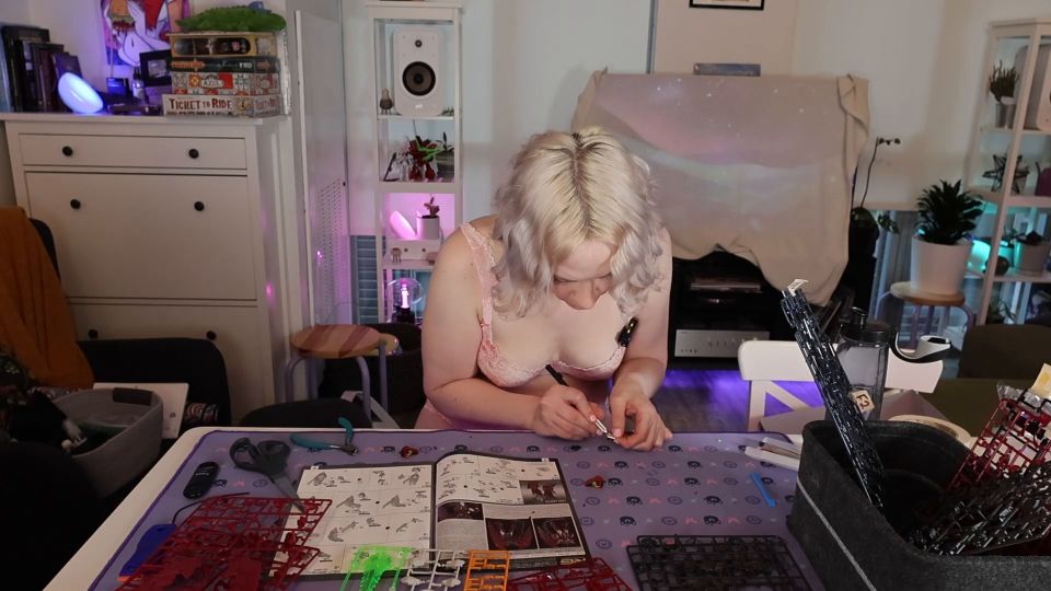 Zoey Ryan Anime + Gunpla Construye Transexual Diversión Episodio 2