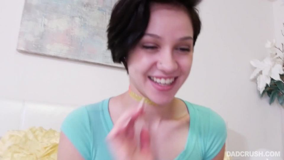 Cadey Mercury enviando a papá las selfies equivocadas (juego de rol)