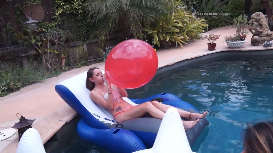 Custom Fetish - Vivian n Madison s Pool Blow to Pop FULL - Fetish