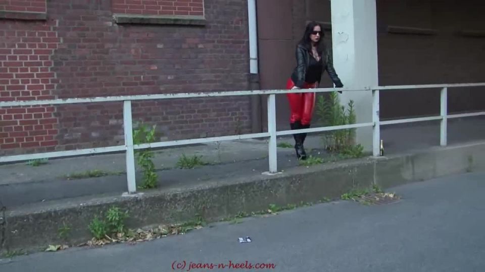 [GetFreeDays.com] Justine In Tight Leather Pants latex doll porn