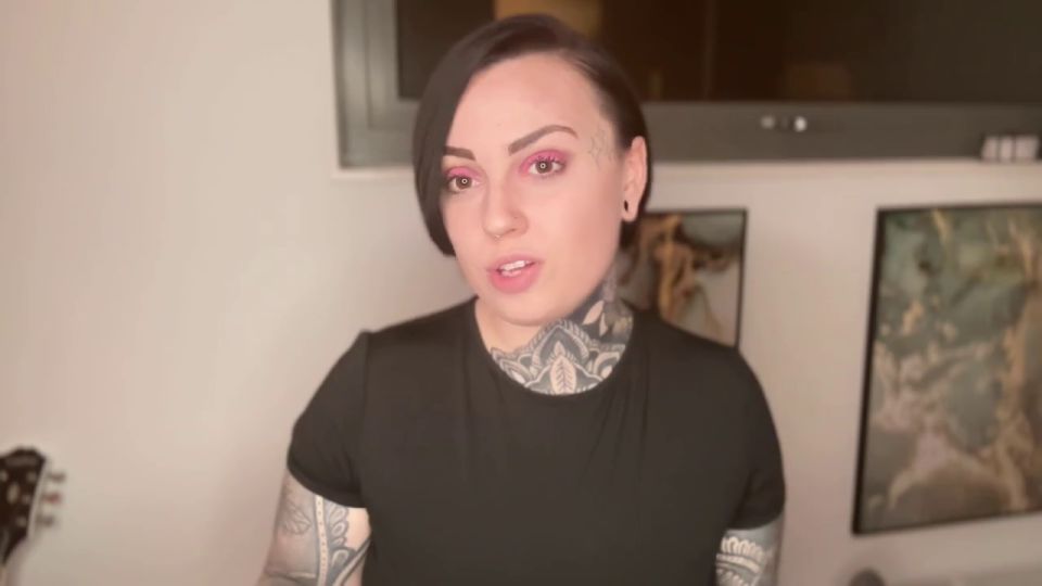 Miss Valentina Show Me Those Panties (Femdom porn)