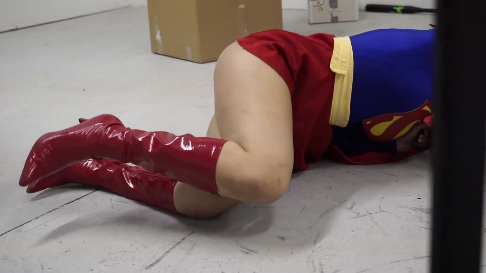 [supermisses.com] Fractured Steel