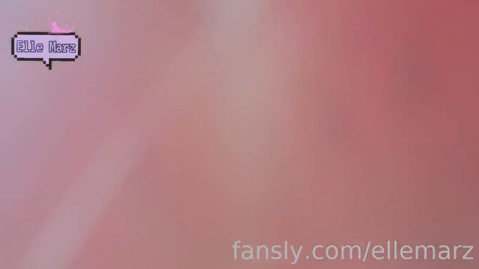 Ellemarz Minipac 610939842917834752 (Feet porn)