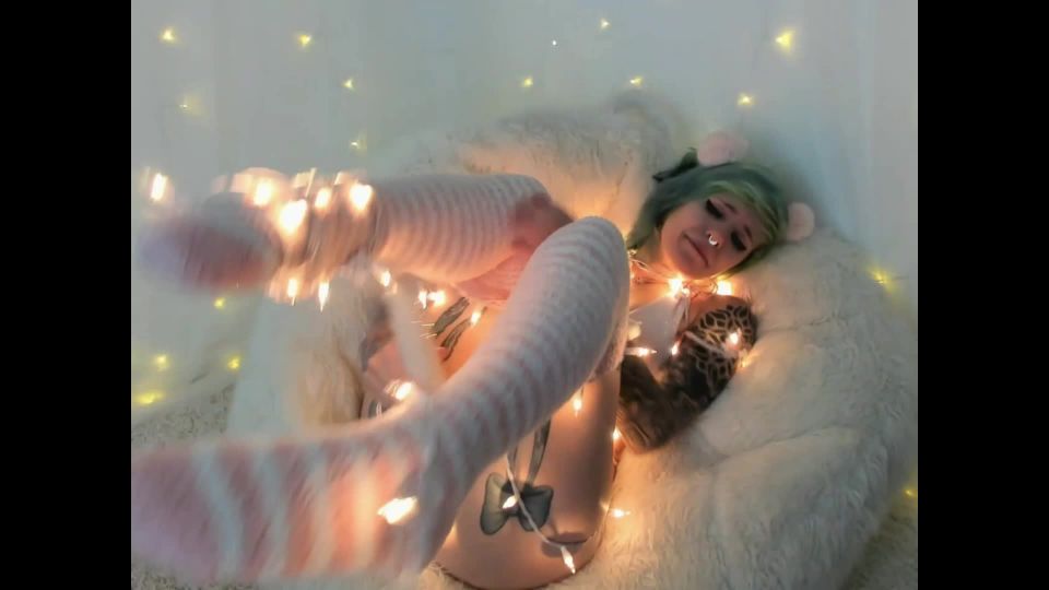 Miss Mao – Submissive Dirty Talk and Hitachi Orgasms tattoo 