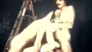 Edición limitada 23 – Dieciséis pulgadas de carne - (Vintage)