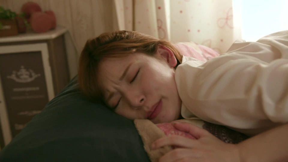 [ATID-456] I'he estado follando secretamente a mi hermana del escalón durante tres años Tsumugi Akari