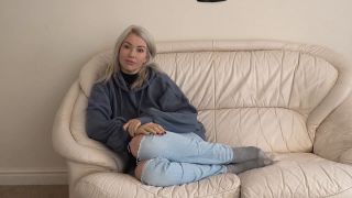 Vídeo Nicky Entra en la entrada 8 720p HD