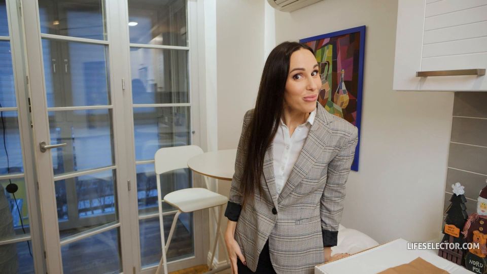 online xxx video 16 femdom chino pie Lilu Moon - Mi lindo vecino [Lifeselector/21roles] (FullHD 1080p), fetiche en el fetiche porno