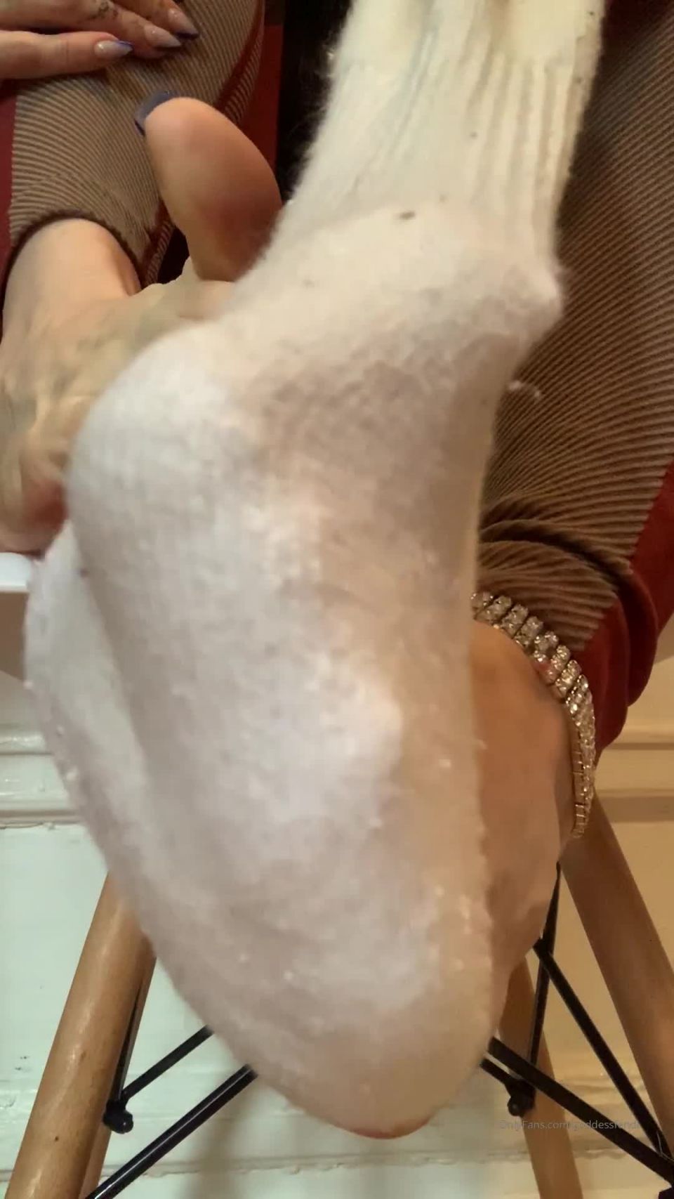 adult xxx clip 9 goddessfendi 10-03-2020 Sweaty gym sock removal and sexy toe wiggles - goddessfendi - femdom porn african femdom