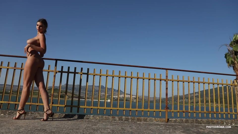 7108 Anneth Likethewind 4 - PhotoDromm