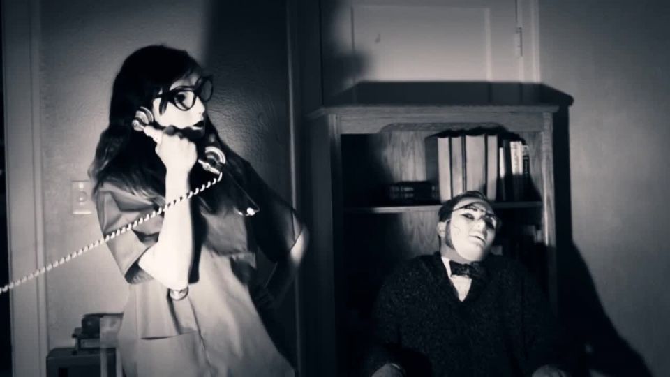 Haley Madison, Erin R. Ryan, Allison Egan, Joni Durian - Applecart (2015) HD 720p - (Celebrity porn)