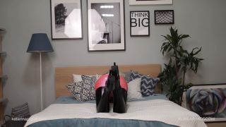 Katerina Piglet Is Wearing Pink Latex Catsuit