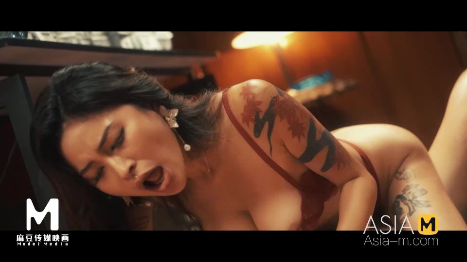 Teen Rae Lil Negro - No más apuestas - Negro con los ojos vendados