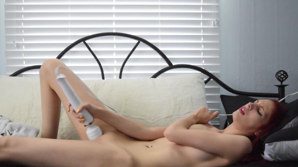 free video 28 MissKittyMoon – Just a Quicky | solo female | masturbation porn sadistic femdom