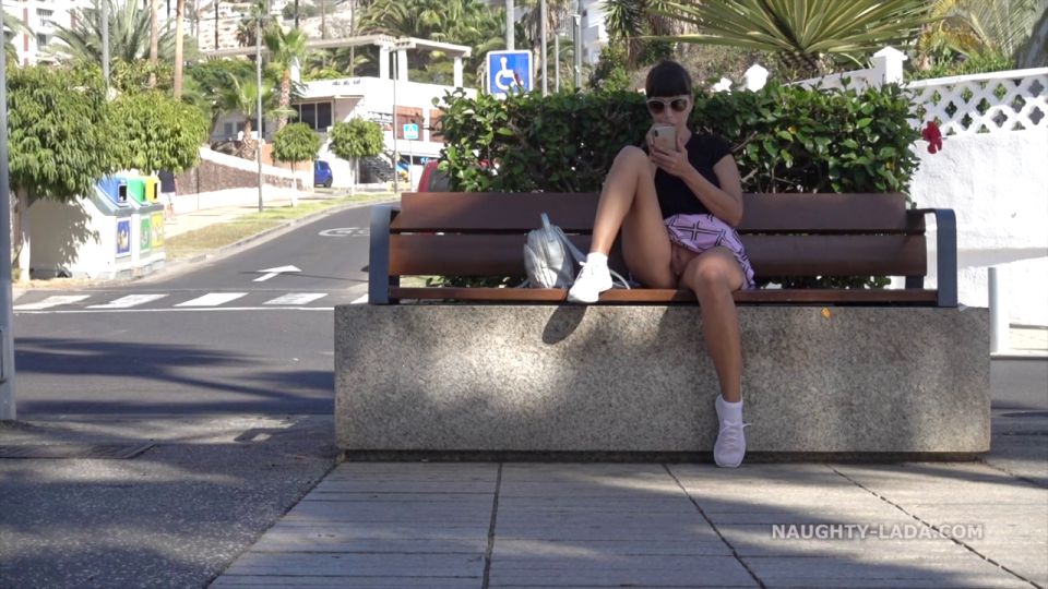 Día de la Fiesta Naughty: Secretos revelados! Diversión explícita