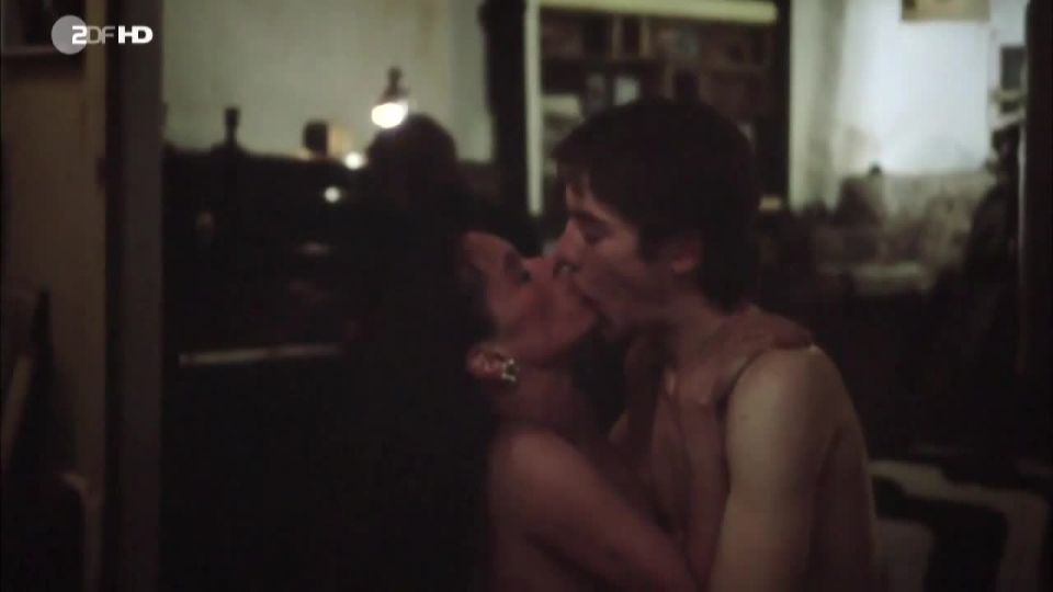 Geraldine Chaplin - L'adopción (1979) HD 720p!!!