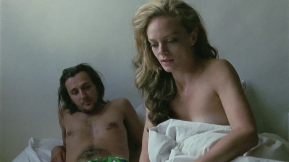 Florence Bell – The Insect (2013) HD 720p - (Porno de Celebridad)