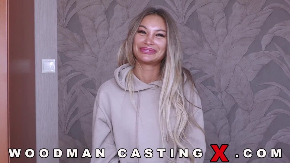 Monika Fox (Striptease)