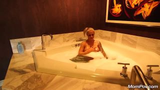 xxx video 28 webcam porn hardcore Alyssa, milf on hardcore porn