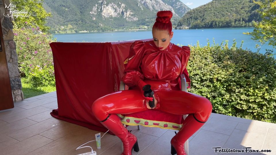 Látex El cubo de vacío rojo Vista rápida Porno - Nuevo Video de Sexo...