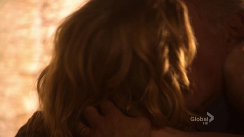 Melissa George – Mentira a mí s02e13 (2010) HD 720p - (Celebridad porno)