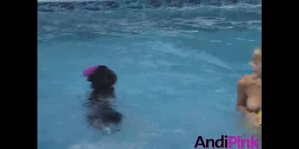 AndiPink piscina 02