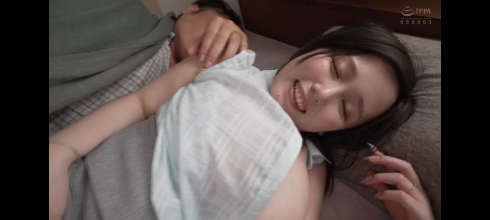 Tanaka Nene gran aventura boobed vs pequeña esposa pecho intri