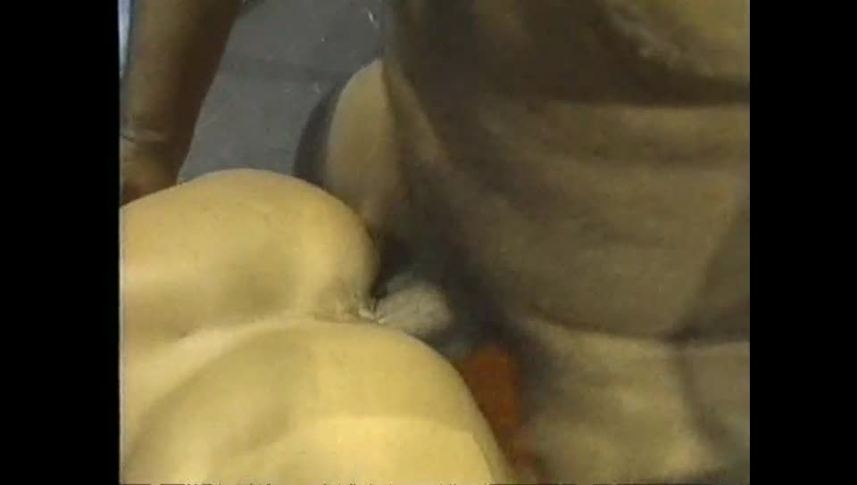 Lana SandsLana Sands My Baby Got Back 3 (1993) sc3