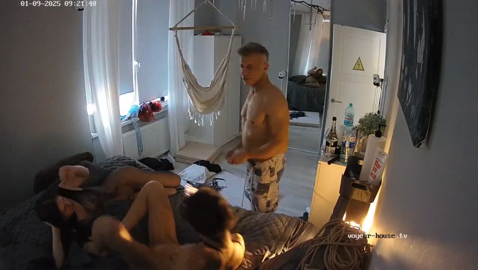 [K2S.CLUB] Voyeur-House - Sylva And Carlson Threesome Chilling 06.09.2025 - HD 720P