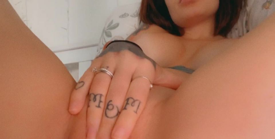 LAIKA - imnotlaika () Imnotlaika - my pussy is god 11-10-2019