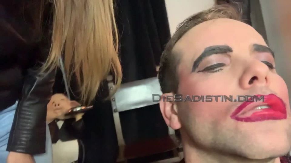 clip porno gratis 1 "BIO-DINNER FÜR SCHWEINE! ACHTUNG EKLIG!" (720 HD) (FEMDOM ALEMANIA, FUMAR, DEGRADACIÓN, HUMILIATION), max hardcore hd videos en alemán porno