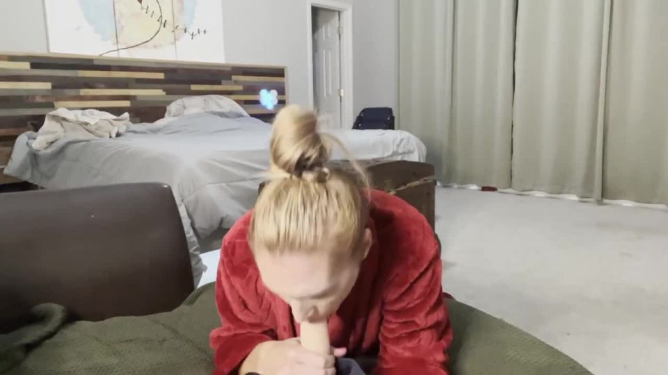 Lina Blackly - Moms Guilty Blow Job and Fuck - 2022