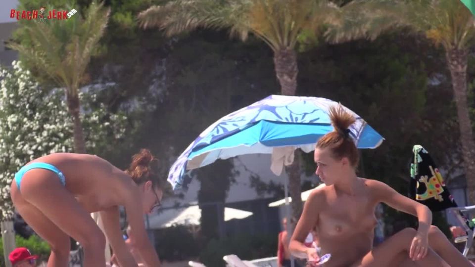 xxx video clip 9 Estas chicas adolescentes saben que ser topless es mejor en el porno hardcore porno hardcore tortura porno