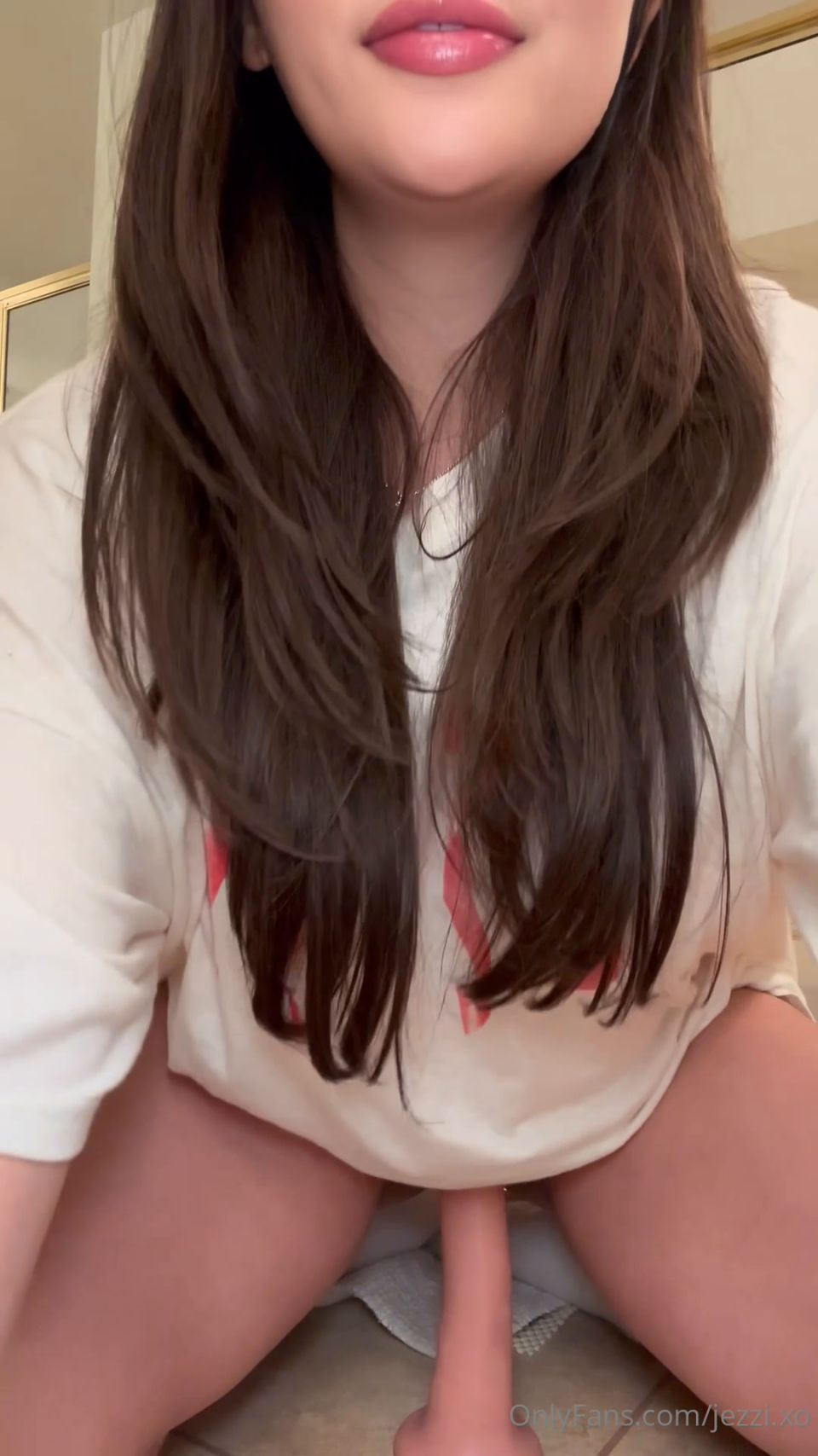 Babyjey (jezzi.xo) - Dildo montando - FullHD 1080P