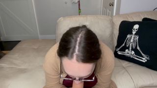 Divinebabe – Ur Friends Awkward Mom.