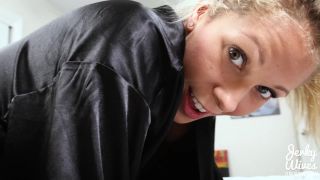 Nikki Brooks in Neglected Mommy (Creampie)