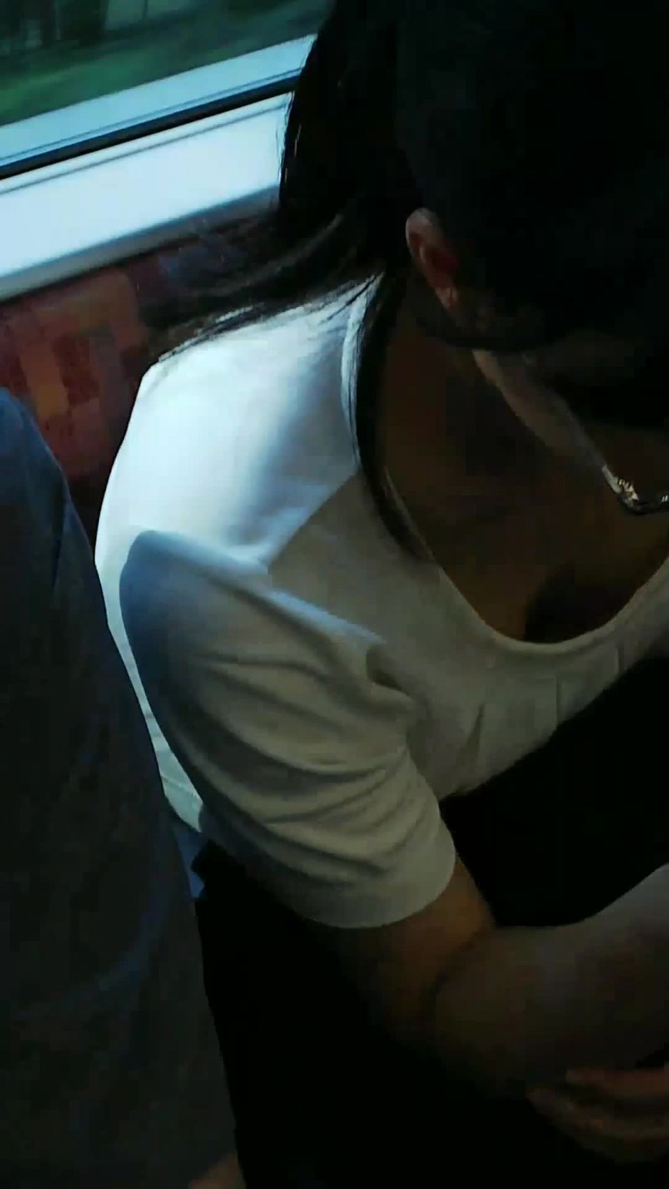 Voyeur Downbluse 9 – 19m03 Voyeur Voyeur