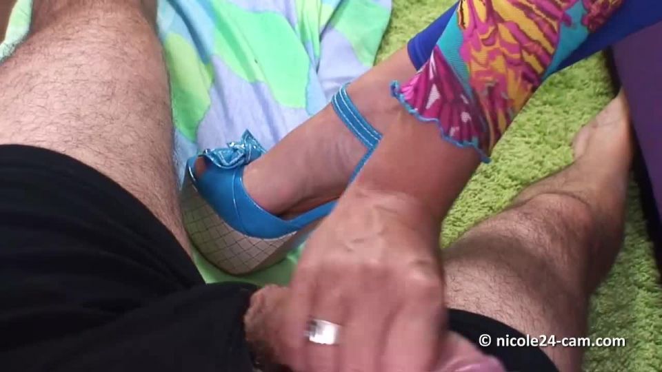 7175 Pies fetichistas, lame pies, Adoración a los pies