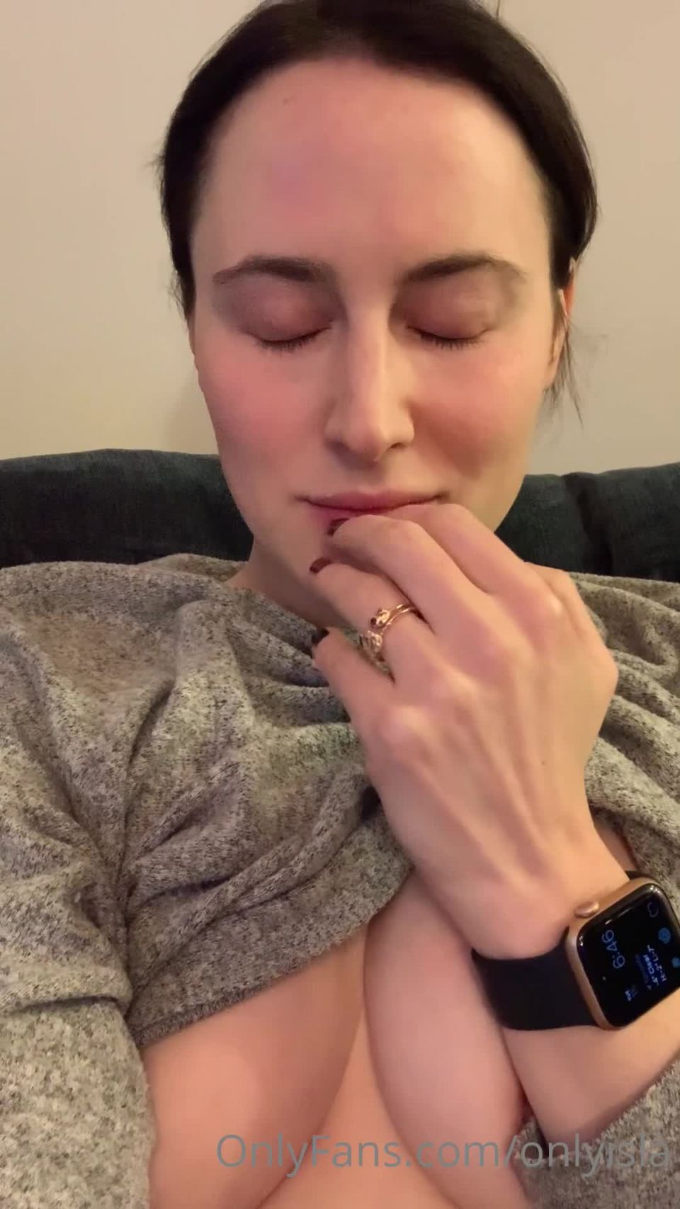 Isla D - onlyisla () Onlyisla - got a little distracted while i was lounging around editing content for you guys forgive 15-12-2020