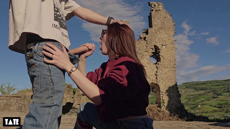 Porn Hub - extraño semen en mi garganta después de mamada pública - pequeña Arden - 2025 - adolescente