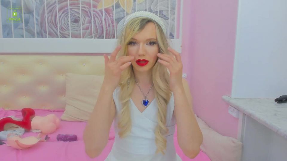 Shemale Webcams Video for June 01, 2021 – 26 Webcam!