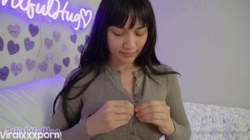 Mature porn DelightfulHug Delightfulhug Teases Her Assets Day 9 Of 30 In This Hug-mas XXX Video