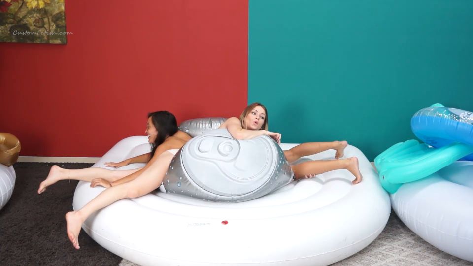 Custom Fetish - Josey and Amber Bounce and Deflate - Fetish