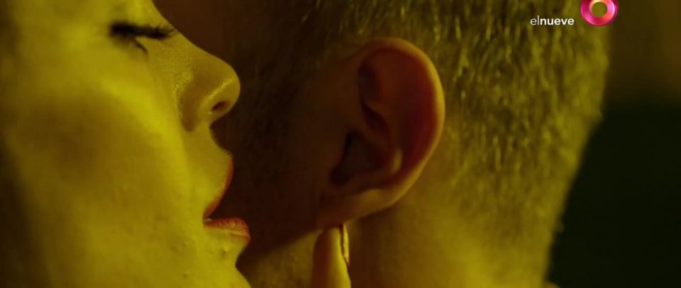 Emilia Attias, Mariana Anghileri, etc - El Muerto Cuenta su Historia (2016) HD 720p - (Celebrity porn)