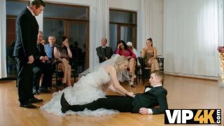 Nombre equivocado, Coño derecho.